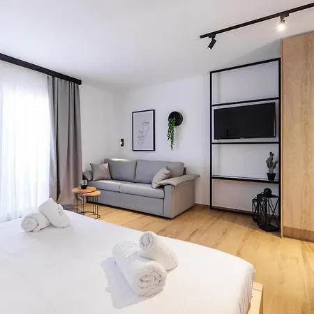 Kentro Luxury Suites Hanioti Exterior photo