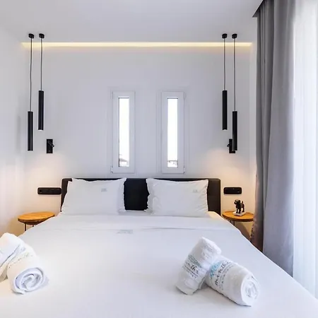 Kentro Luxury Suites Hanioti Exterior photo